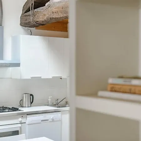Apartment Central *