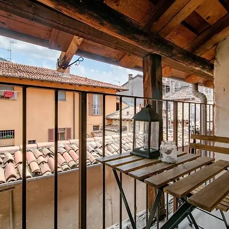 Central Apartment Como